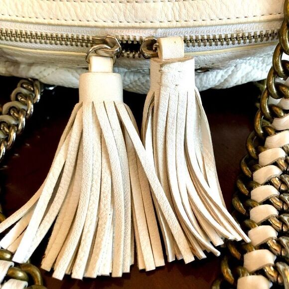 LA VICTOIRE - Quilted Faux Leather Shoulder Bag/Grommet Detail & Chain Straps ♥️ - Picture 9 of 15